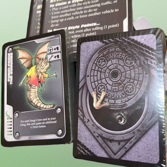 New Atlas Games Fast & Fhtagn Card Game Open Box - Picture 2 of 7